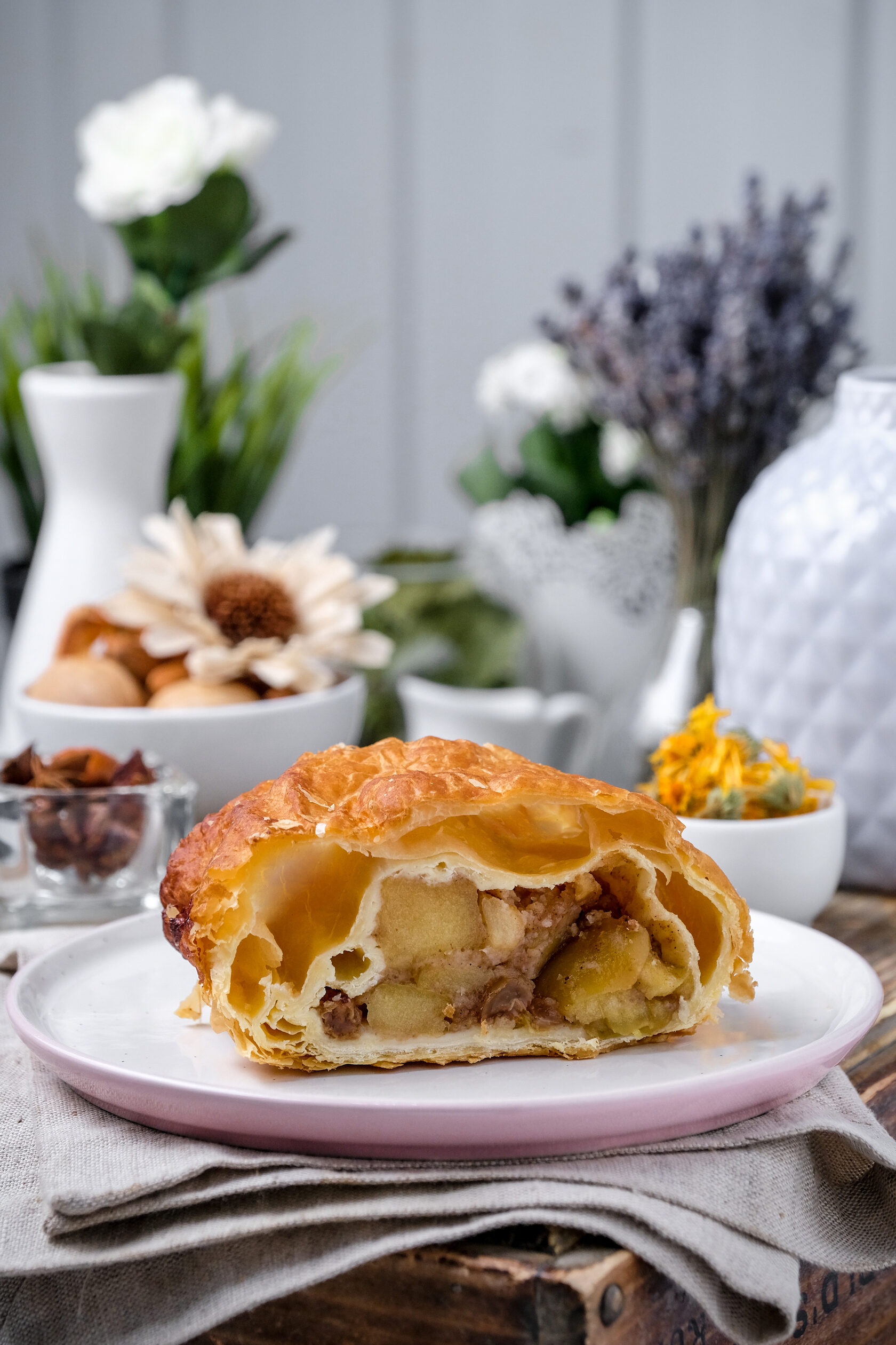 Штрудель яблочный Бенье 120гр, 12порций/1,44кг/шт, 6шт/кор купить в Донецке - Сушиман