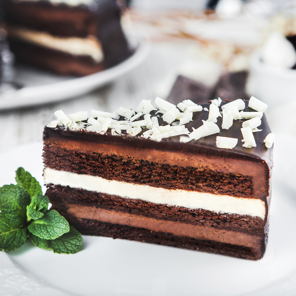 Торт Три шоколада 113гр, 12 порций/1,36кг/шт, 4шт/кор ПРЕСТИЖ купить в Донецке - Сушиман