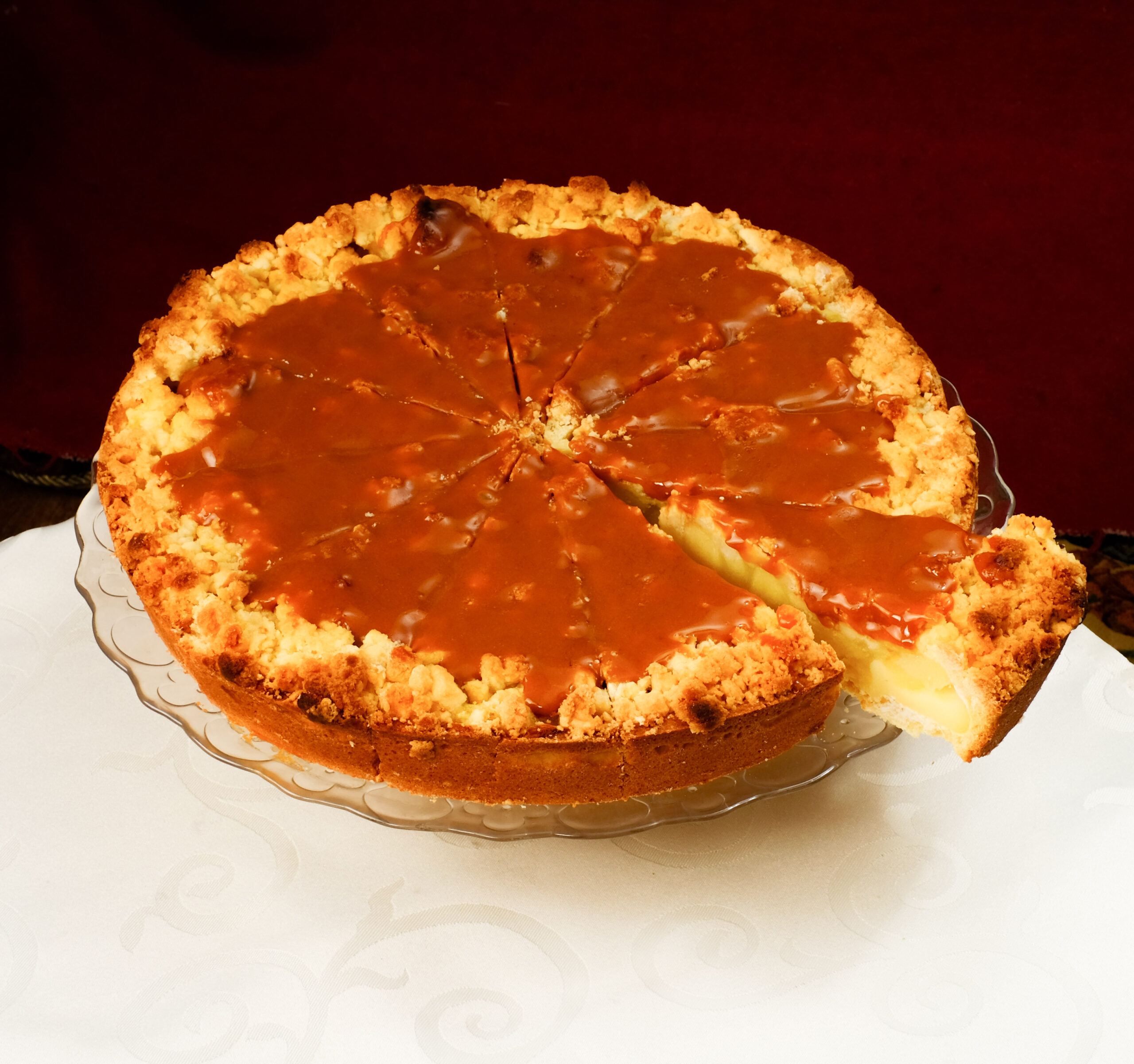 Пирог Карамельно-яблочный 1800г/12 порций (4) ДФ 26 купить в Донецке - Сушиман