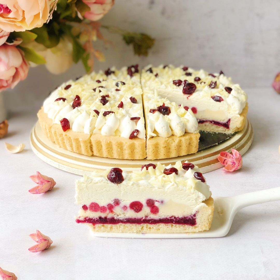 Торт Брусничный с белым шоколадом 1500г/12 порций (4шт/кор) ДФ 19 купить в Донецке - Сушиман